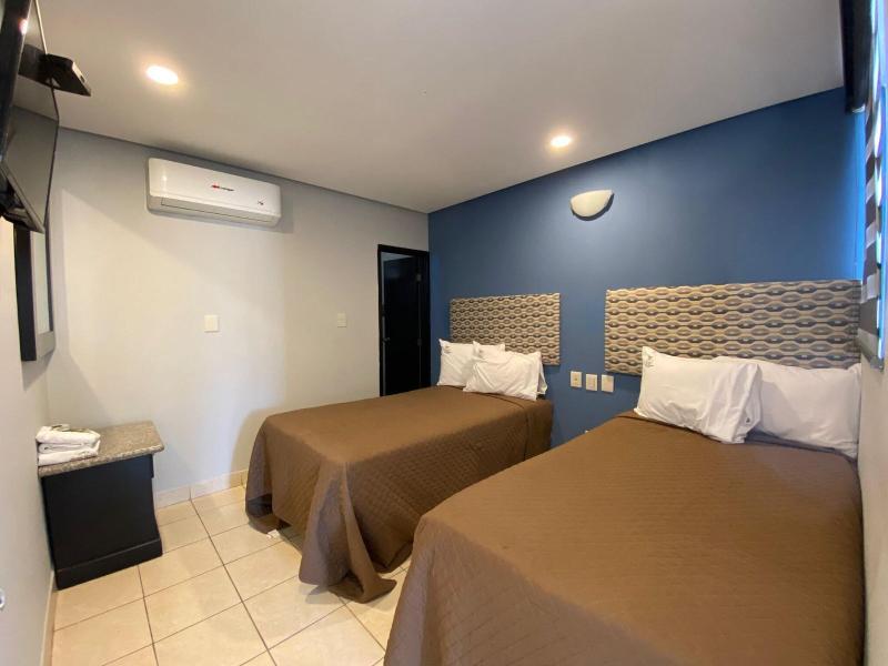 Hotel Esperanza image