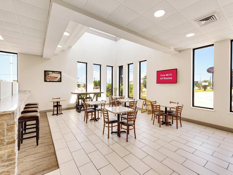 Red Roof Inn Gulfport – Biloxi Airport