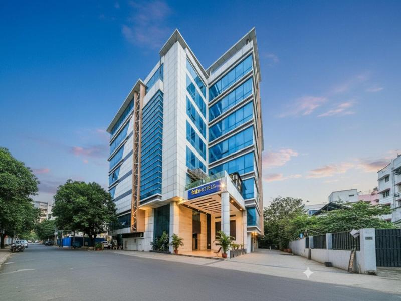 FabHotel Aksa International Andheri East image