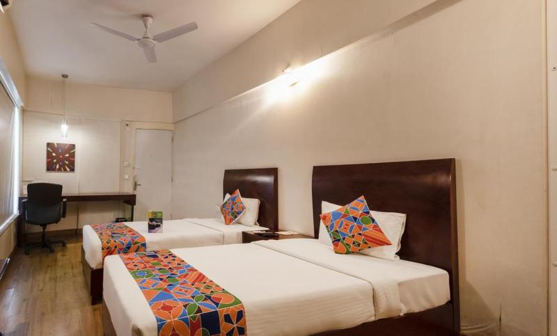 Fabhotel Brooks Manor Chandan Nagar