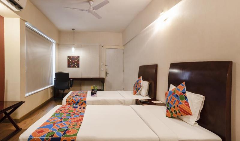 Fabhotel Brooks Manor Chandan Nagar