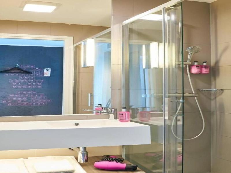 Moxy Milan Linate Airport image