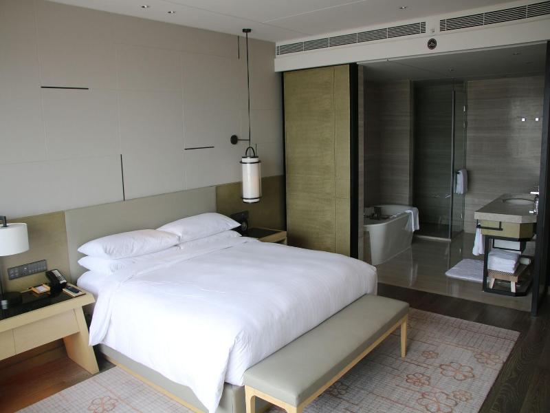 Shanghai Marriott Hotel Kangqiao image