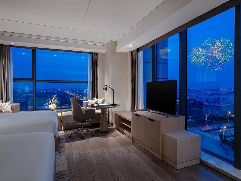 Shanghai Marriott Hotel Kangqiao image