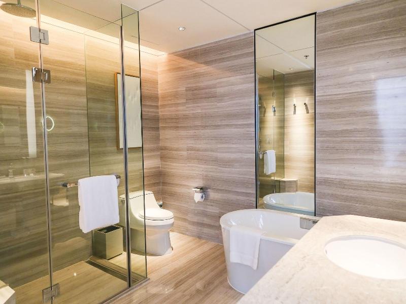 Shanghai Marriott Hotel Kangqiao image