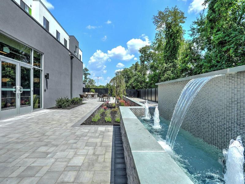 Courtyard By Marriot Deptford image