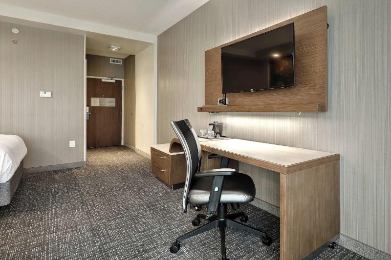 Courtyard By Marriot Deptford image