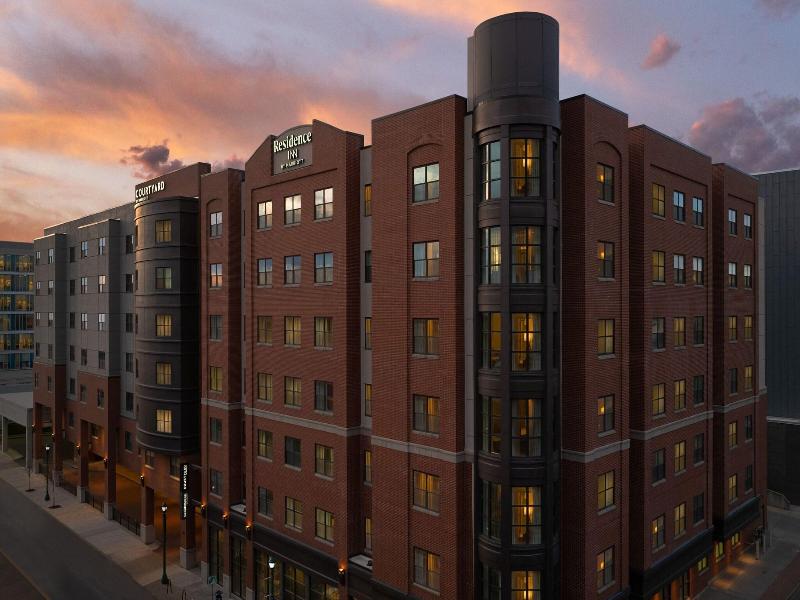 Courtyard Syracuse Downtown at Armory Square