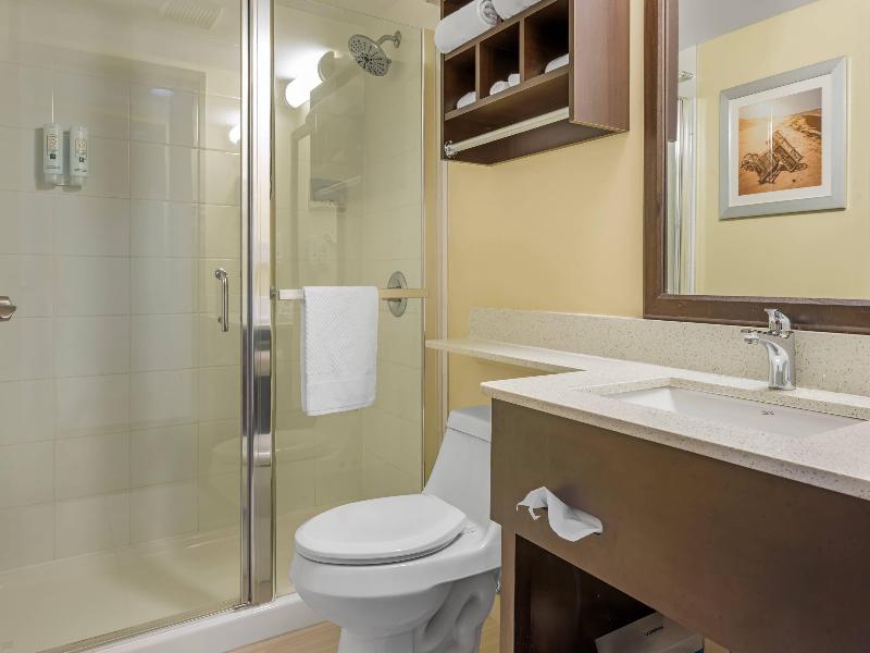 Quality Inn & Suites Bathurst Area image