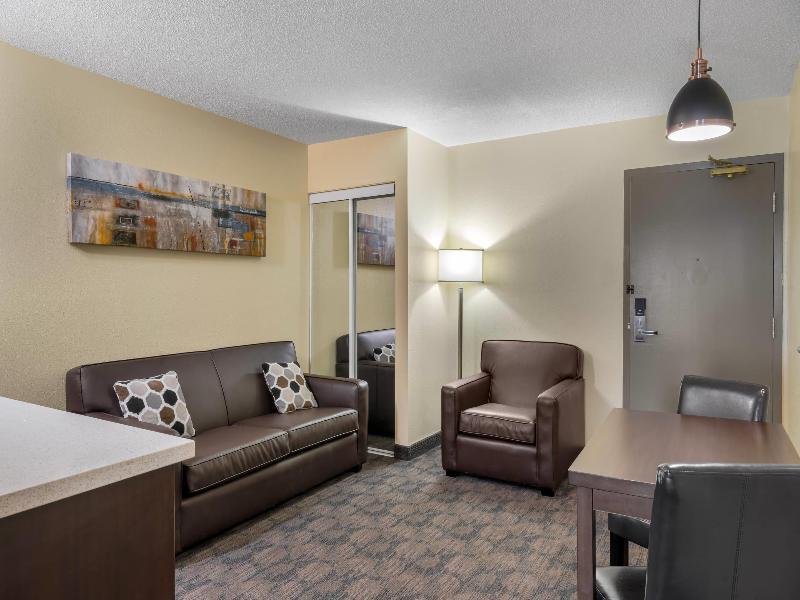 Quality Inn & Suites Bathurst Area image