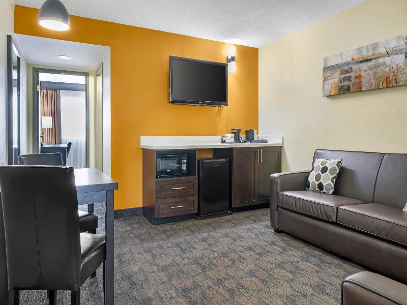 Quality Inn & Suites Bathurst Area image