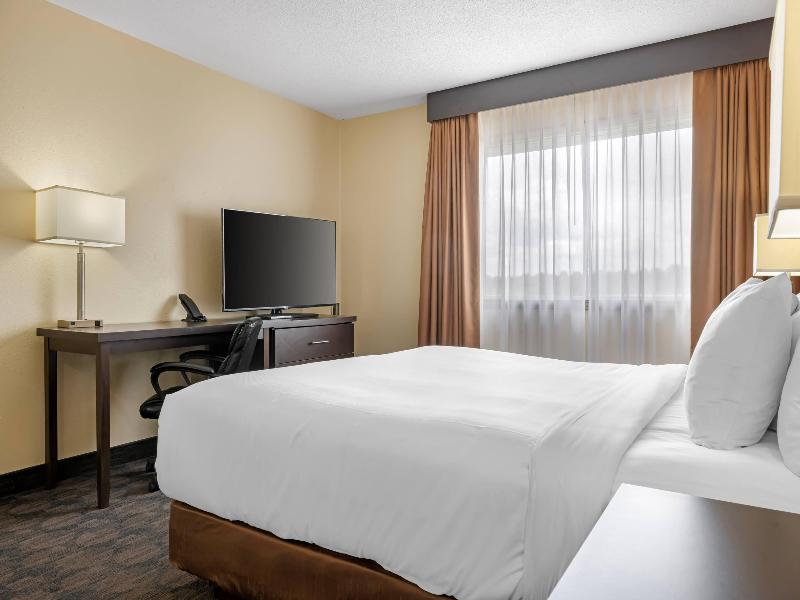 Quality Inn & Suites Bathurst Area image