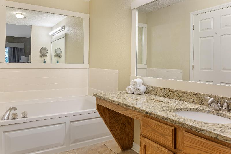 Hilton Vacation Club Laurel Crest Pigeon Forge image