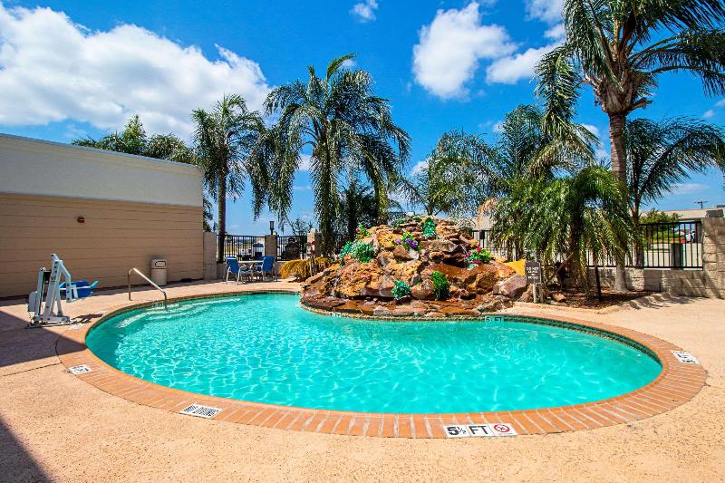 Quality Inn & Suites Robstown image