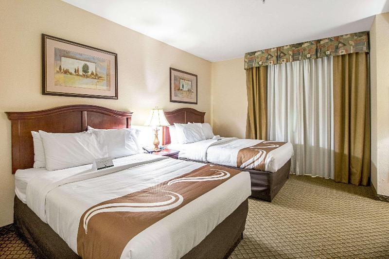 Quality Inn & Suites Robstown image