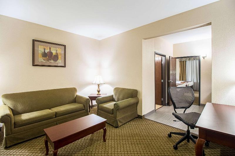 Quality Inn & Suites Robstown image