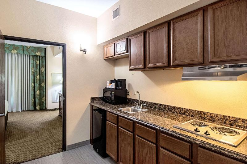 Quality Inn & Suites Robstown image