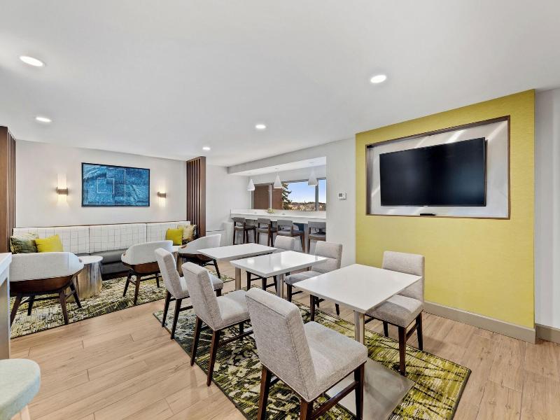 Delta Hotels By Marriott Racine image