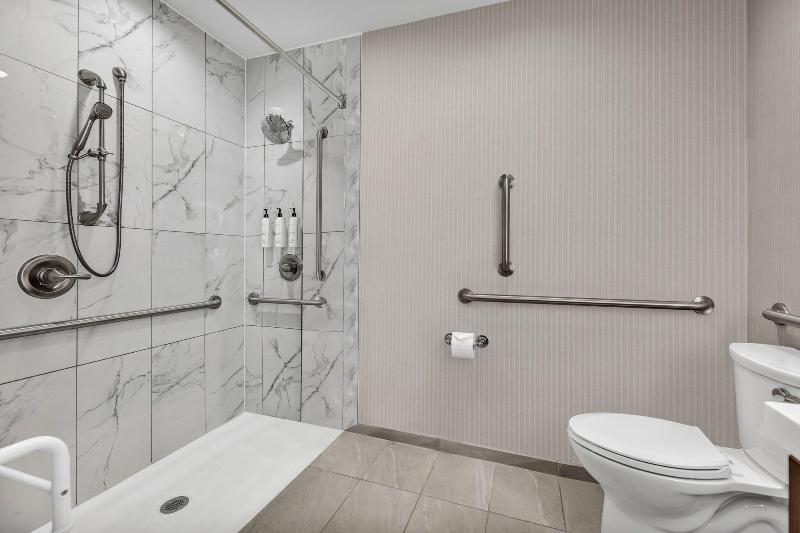Delta Hotels By Marriott Racine image