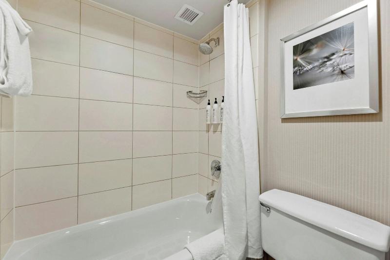 Delta Hotels By Marriott Racine image