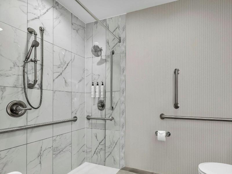 Delta Hotels By Marriott Racine image