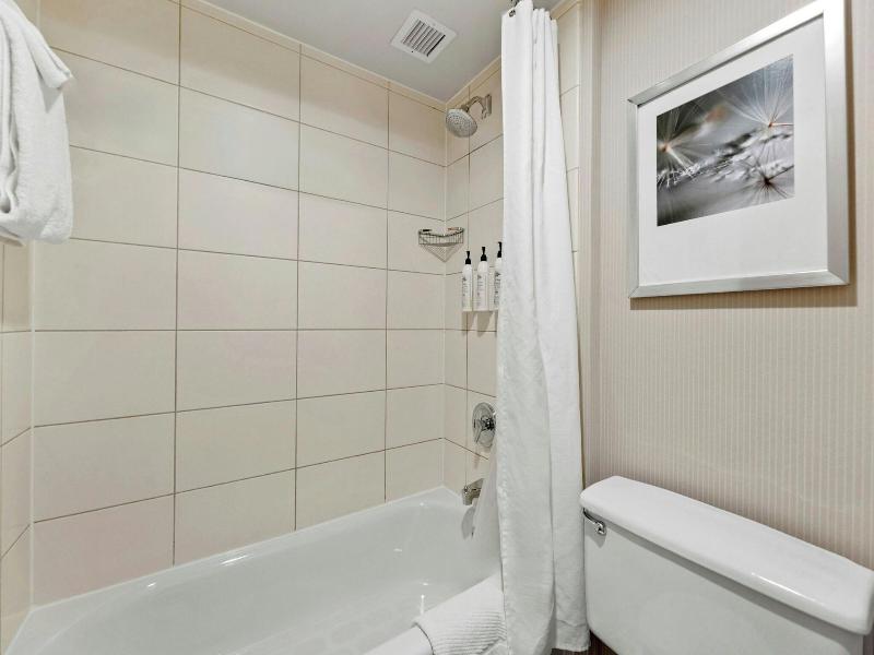Delta Hotels By Marriott Racine image