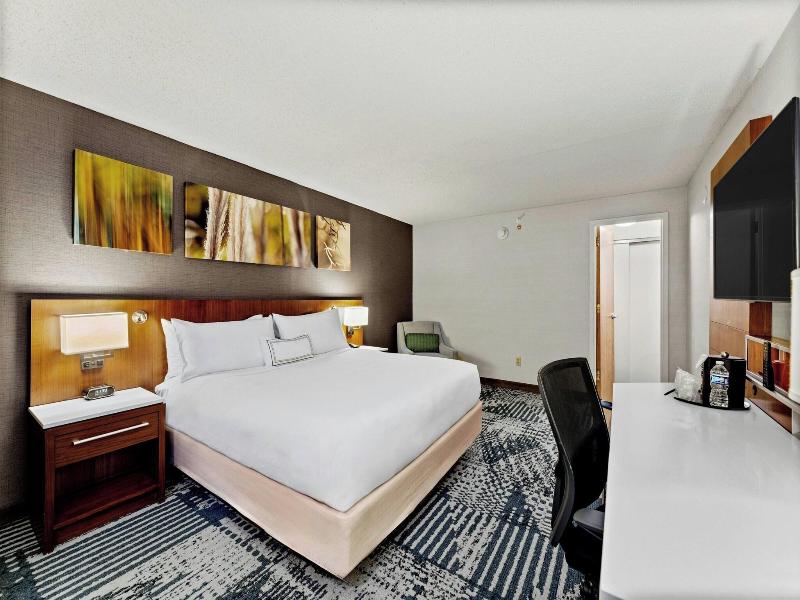 Delta Hotels By Marriott Racine image