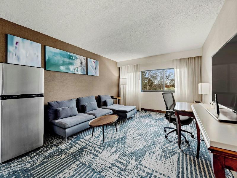 Delta Hotels By Marriott Racine image