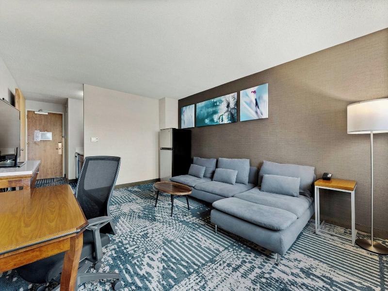 Delta Hotels By Marriott Racine image