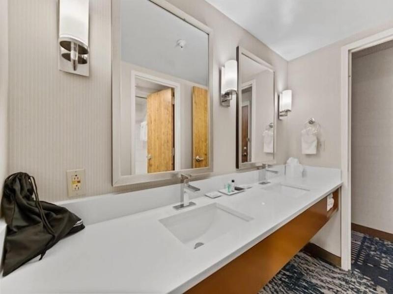 Delta Hotels By Marriott Racine image