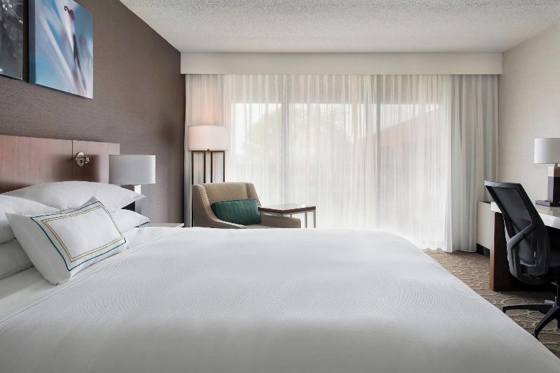 Delta Hotels By Marriott Racine image