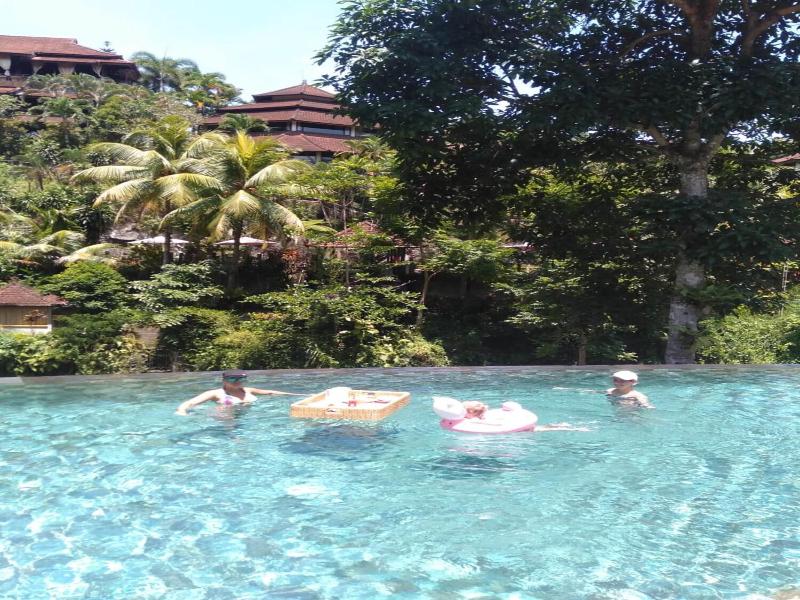 Labak River Hotel by EPS image