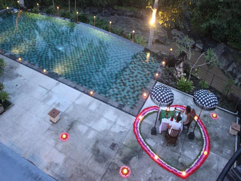 Labak River Hotel by EPS image
