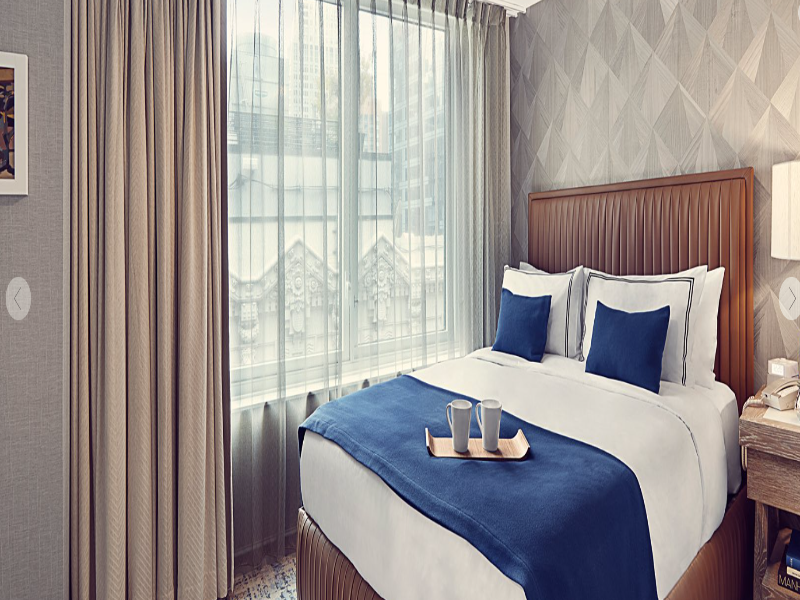 Artezen Hotel image