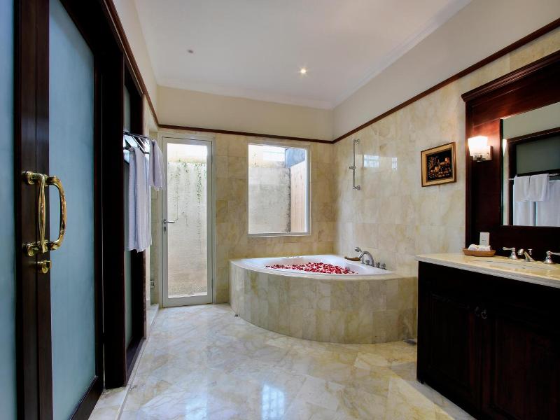 Manzelejepun Luxury Villas & Pavilion image