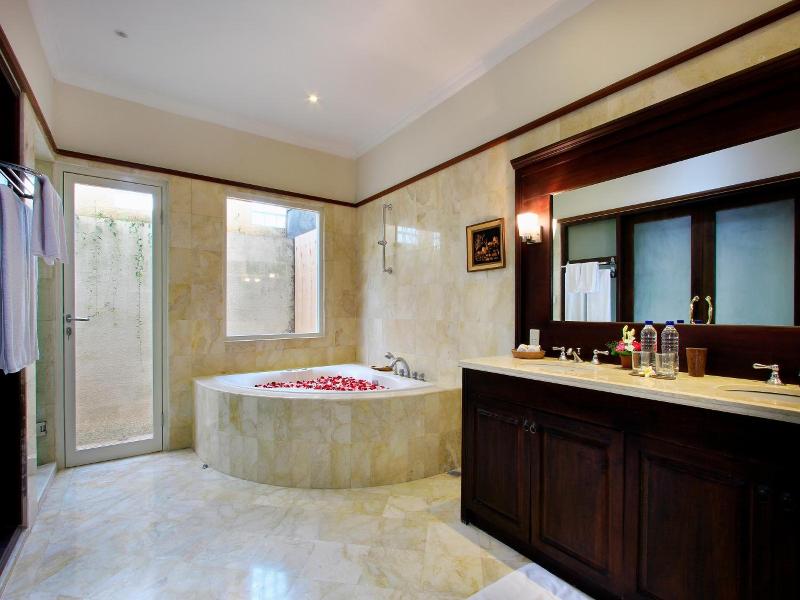 Manzelejepun Luxury Villas & Pavilion image