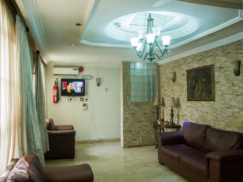 Tivoli Residence & Bar image