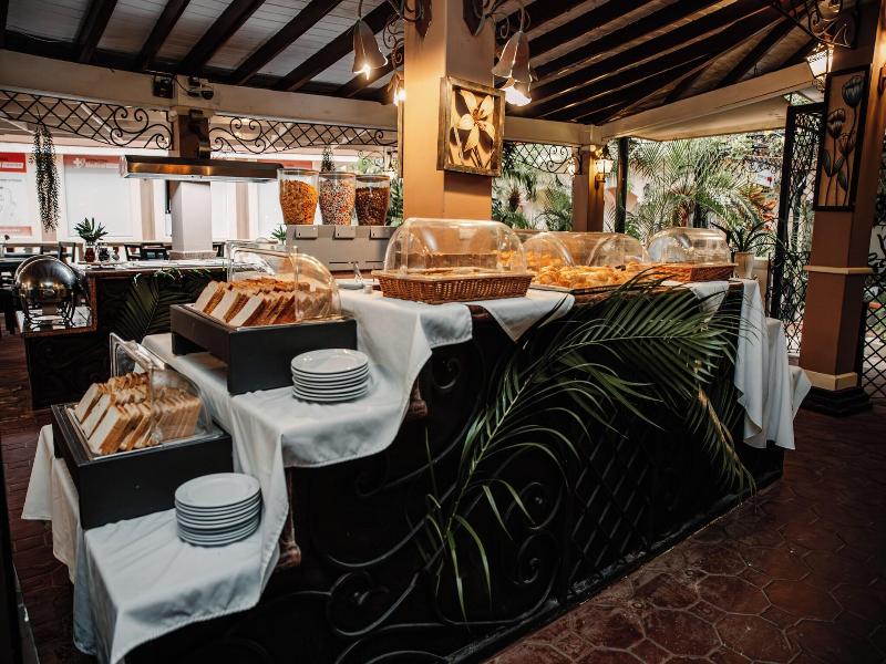 Hotel Mt Plaza Brisas De Bavaro image