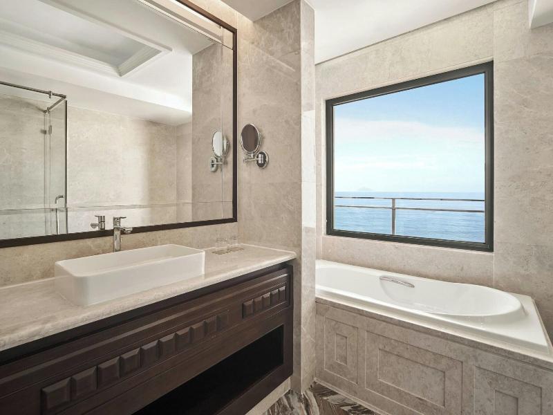 Renaissance Hoi An Resort & Spa image