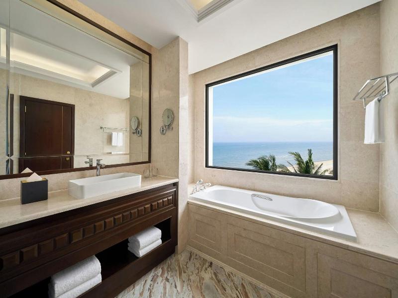 Renaissance Hoi An Resort & Spa image