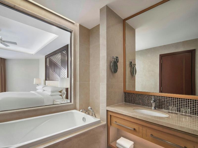 Renaissance Hoi An Resort & Spa image