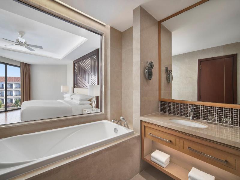 Renaissance Hoi An Resort & Spa image