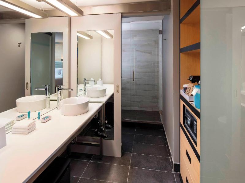 Aloft Coral Gables image