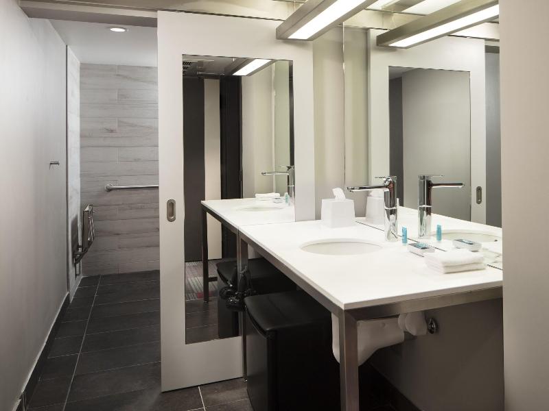 Aloft Coral Gables image