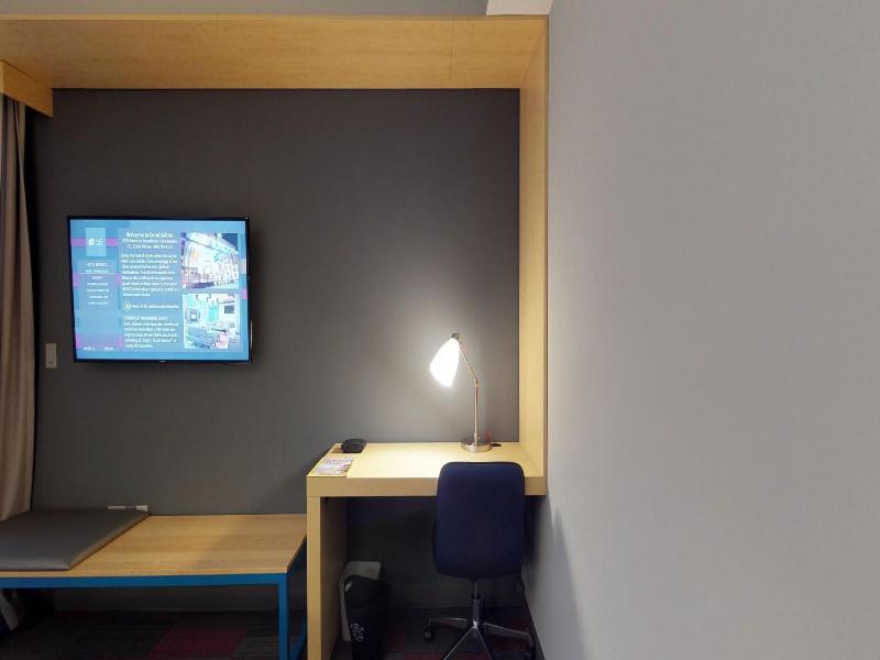 Aloft Coral Gables image