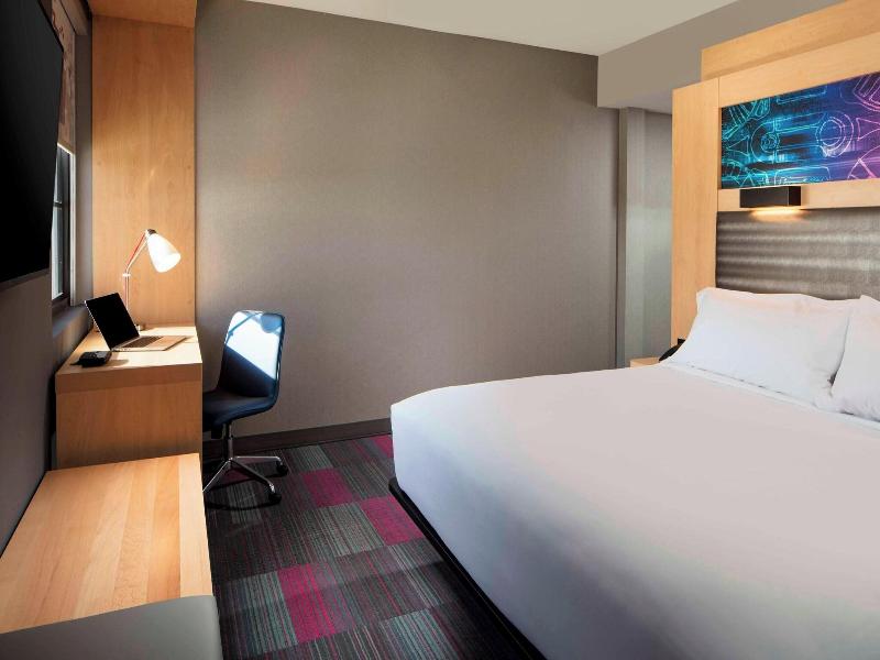 Aloft Coral Gables image