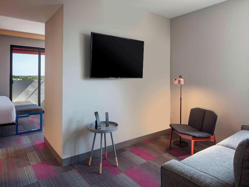 Aloft Coral Gables image