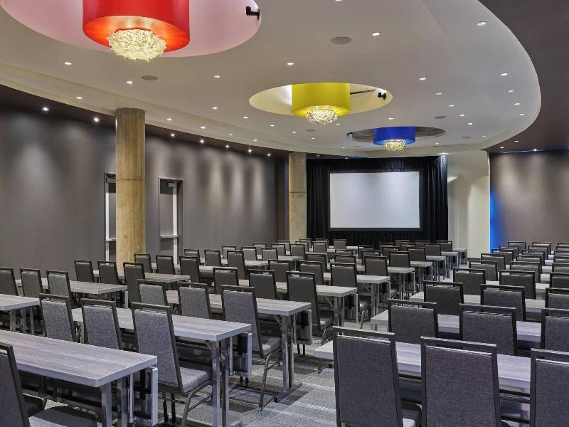Aloft Richardson image