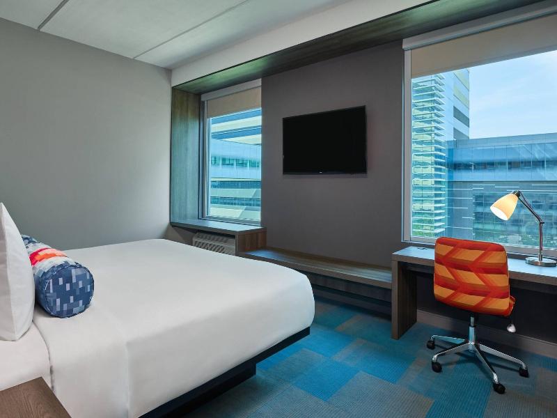 Aloft Richardson image