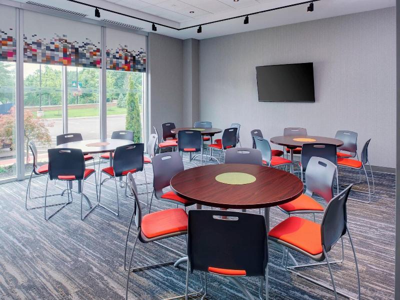 Aloft Columbus Westerville image